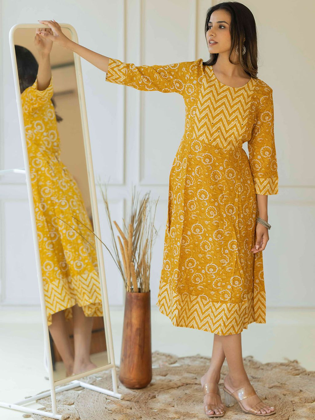 Dhimhi Women's Floral Printed Round Neck Cotton Fit & Flare Midi Ethnic Dress