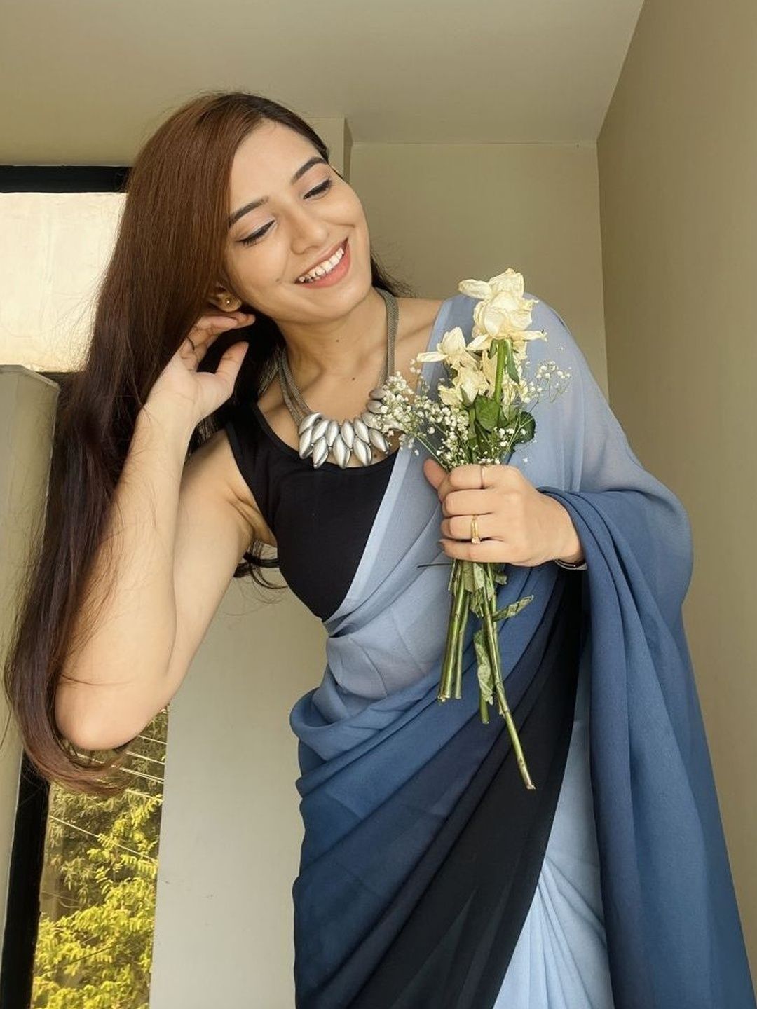 Dhimhi Women's Ombre Poly Georgette Designer Saree