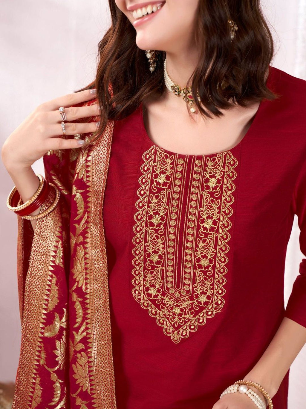 Dhimhi Women's Floral Yoke Design Regular Zari Straight Kurta with Trousers & Dupatta