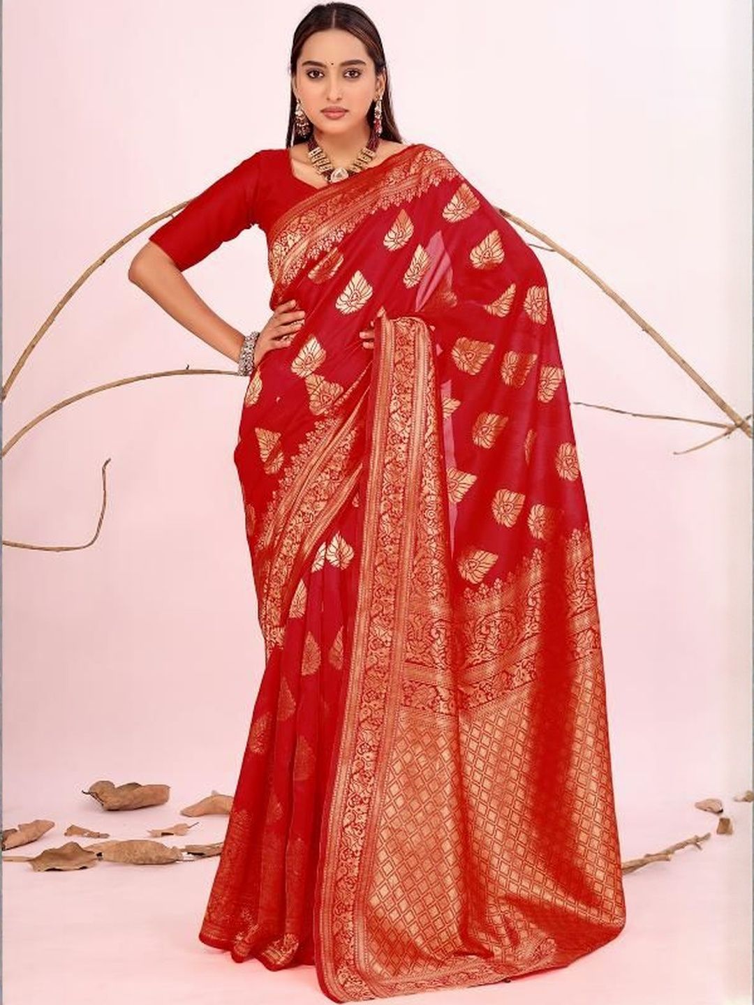 Dhimhi Women's Maroon Silk Cotton Woven Design Sarees