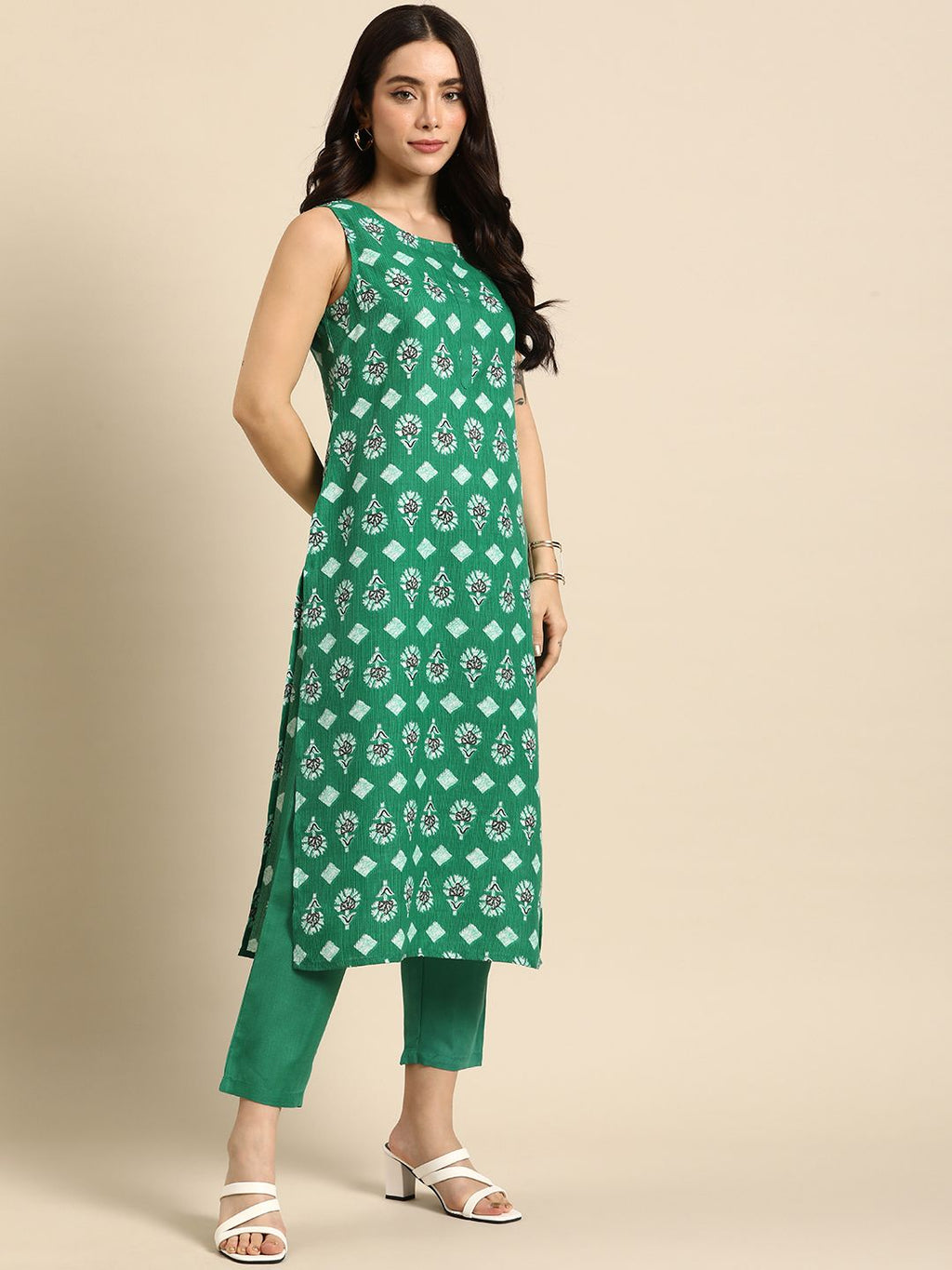 Dhimhi Women's Ethnic Motifs Printed Regular Kurta with Trousers & Dupatta