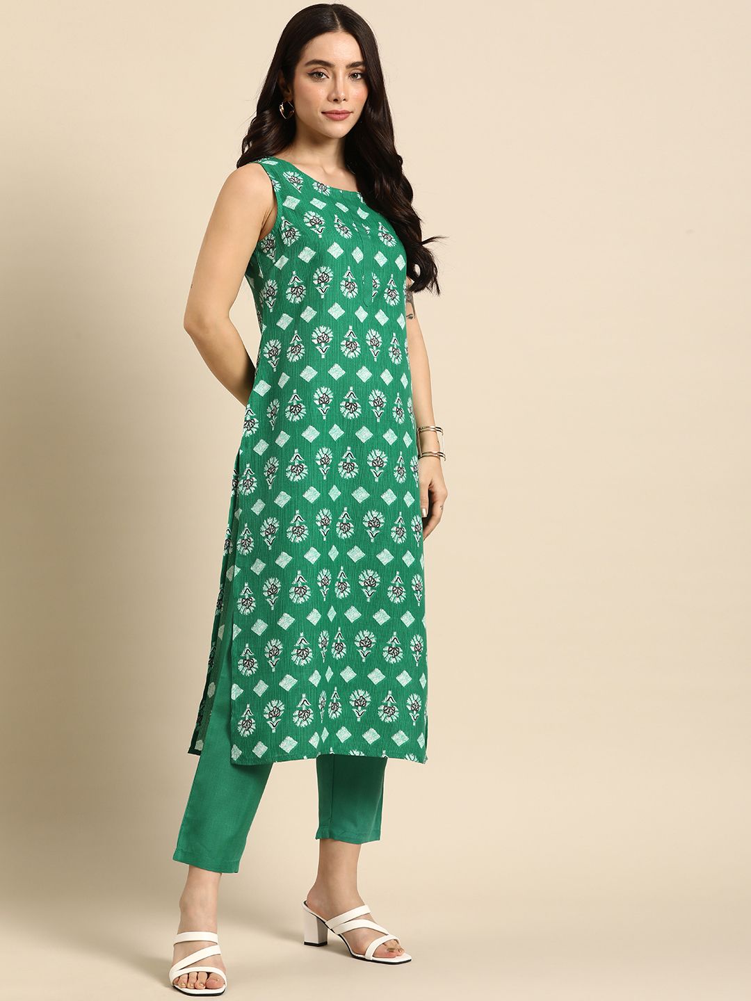 Dhimhi Women's Ethnic Motifs Printed Regular Kurta with Trousers & Dupatta
