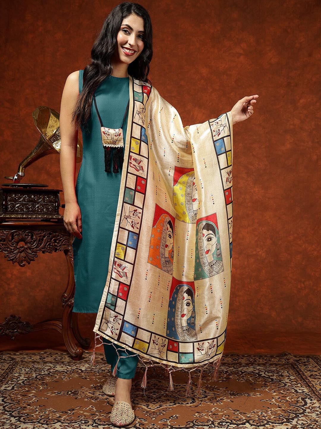 Dhimhi Women's Ethnic Motifs Printed Sleeveless Straight Kurta & Trousers With Dupatta