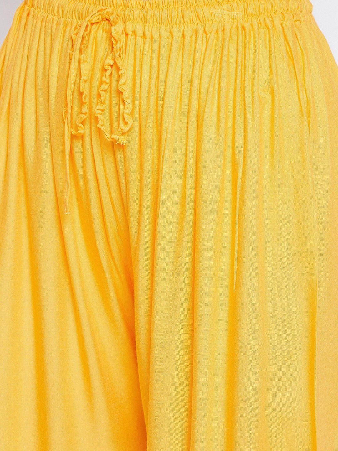 Dhimhi Women's Yellow Flared Knitted Palazzos