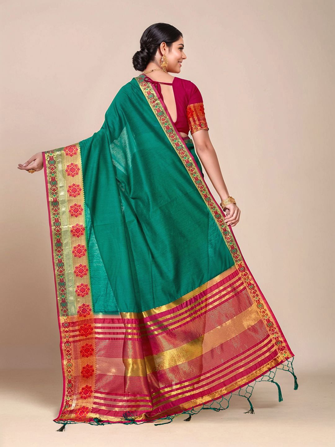 Dhimhi Women's Woven Design Zari Saree