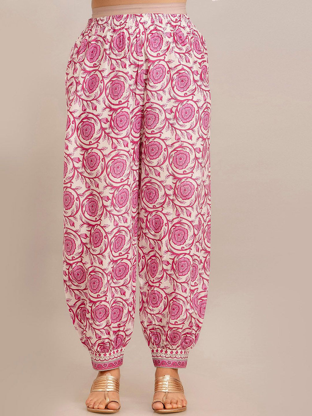 Dhimhi Women's Ethnic Motifs Printed Gotta Patti Pure Cotton Kurta with Patiala & With Dupatta