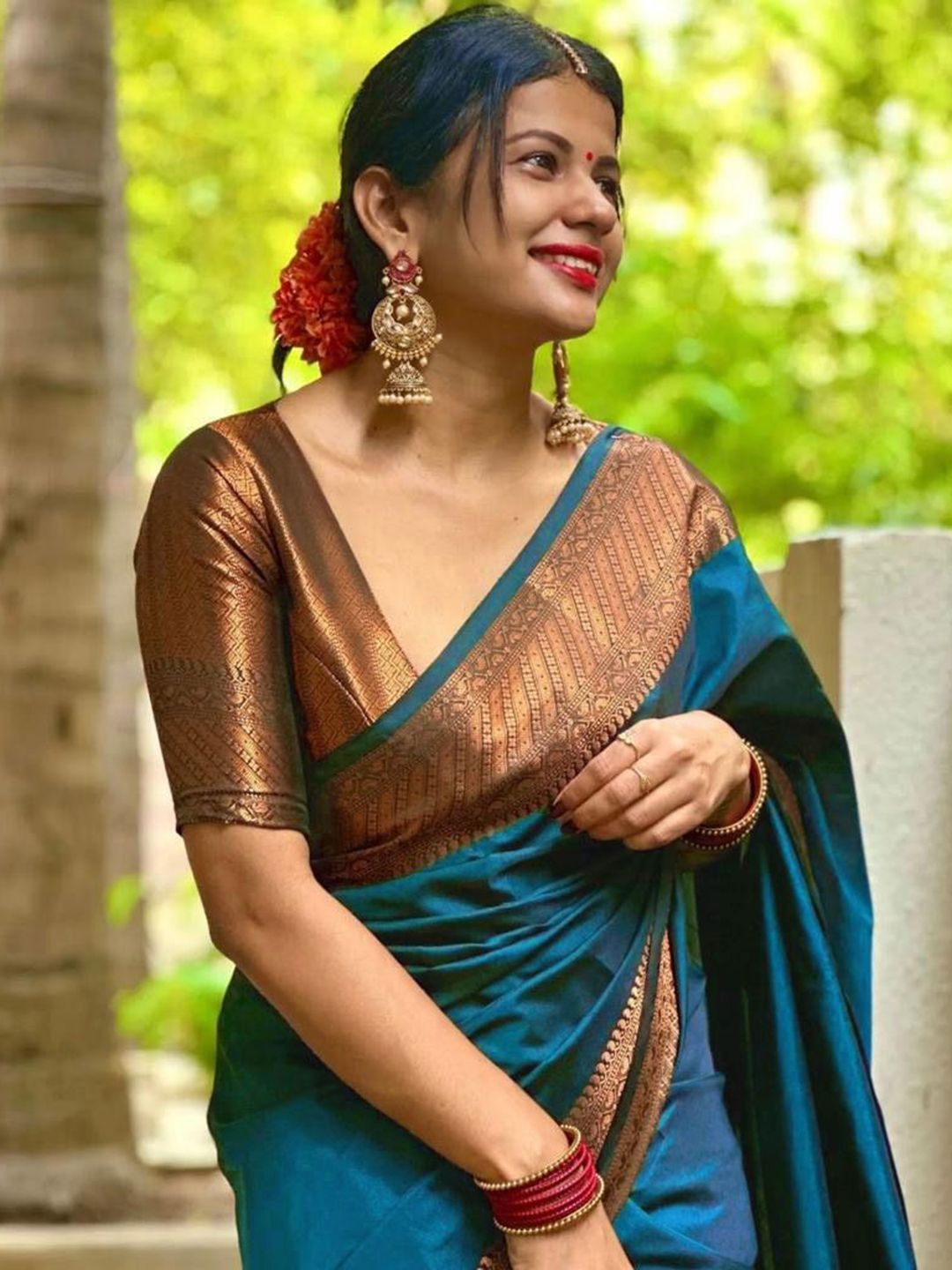 Dhimhi Women's Floral Woven Design Kanjeevaram Saree - dhimhi