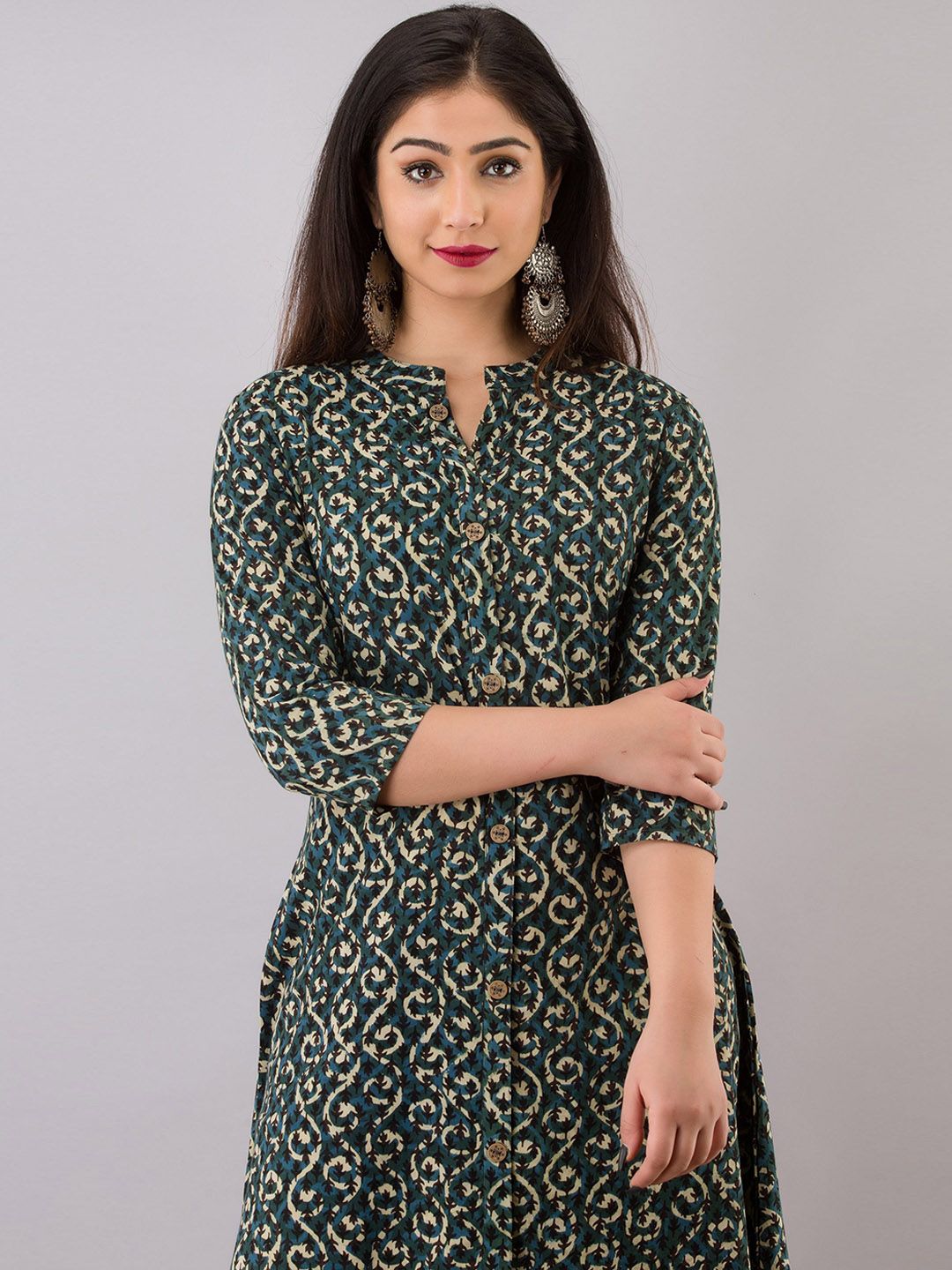 Women Grey & Beige Ethnic Motifs Printed Thread Work Fusion Kurta