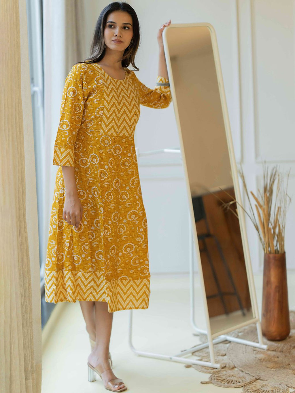 Dhimhi Women's Floral Printed Round Neck Cotton Fit & Flare Midi Ethnic Dress