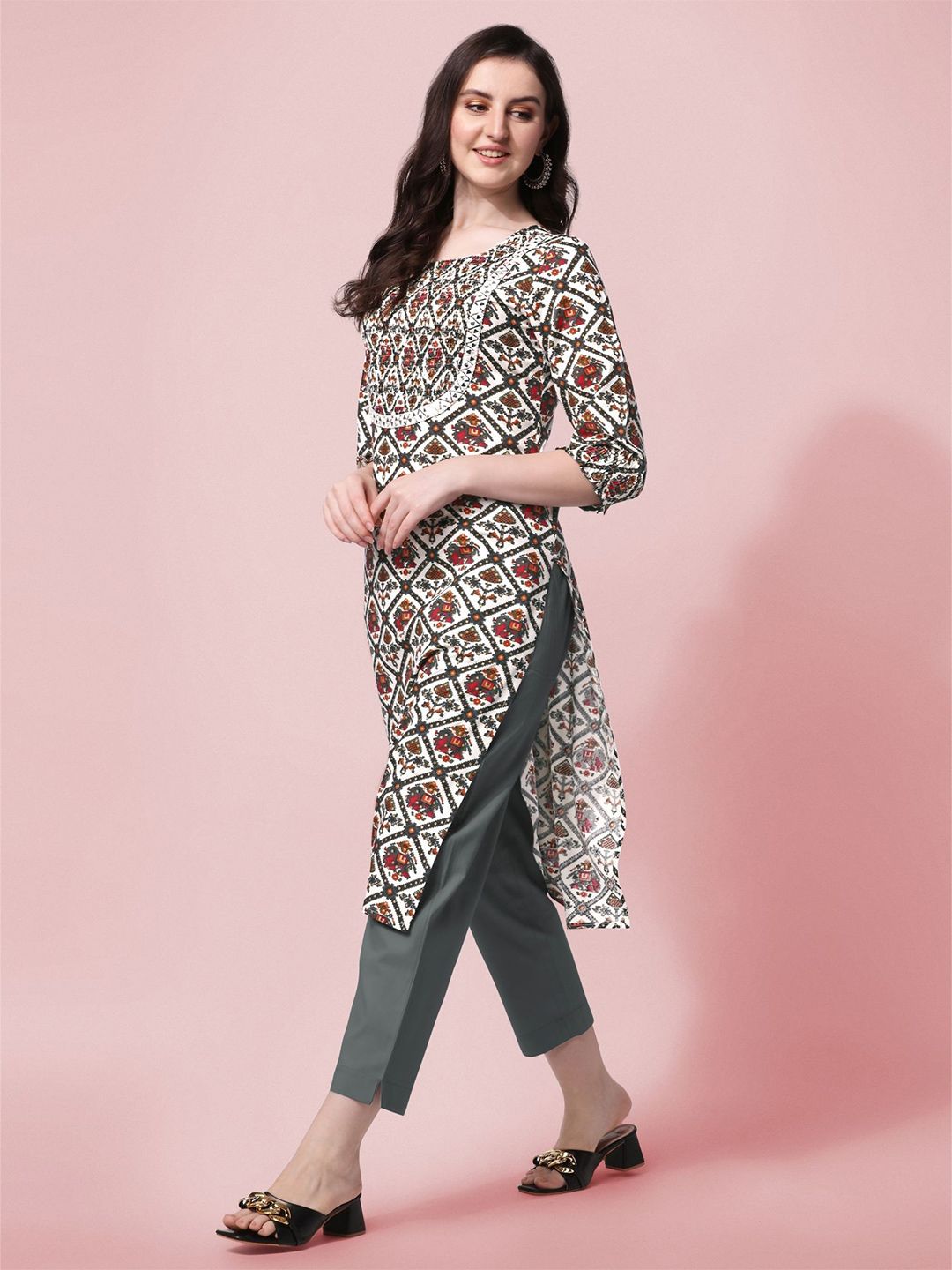 Women Ethnic Motifs Printed Mirror Work Block Print Kurta