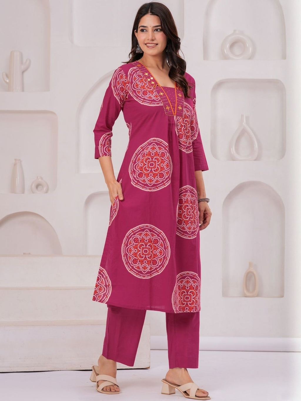 Dhimhi Women's Ethnic Motifs Printed Mirror Work Pure Cotton Straight Kurta With Trousers