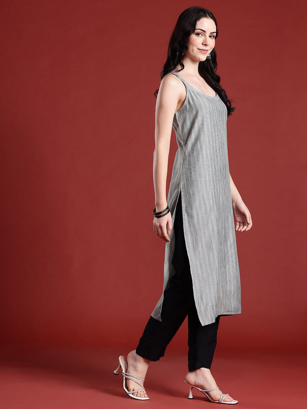 Shoulder Straps Striped Straight Kurta