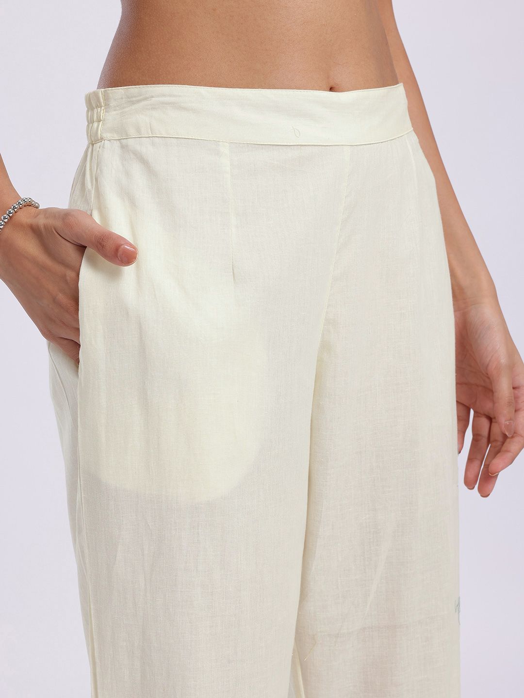 Dhimhi Women's Floral Print Kurta & Trousers with Dupatta