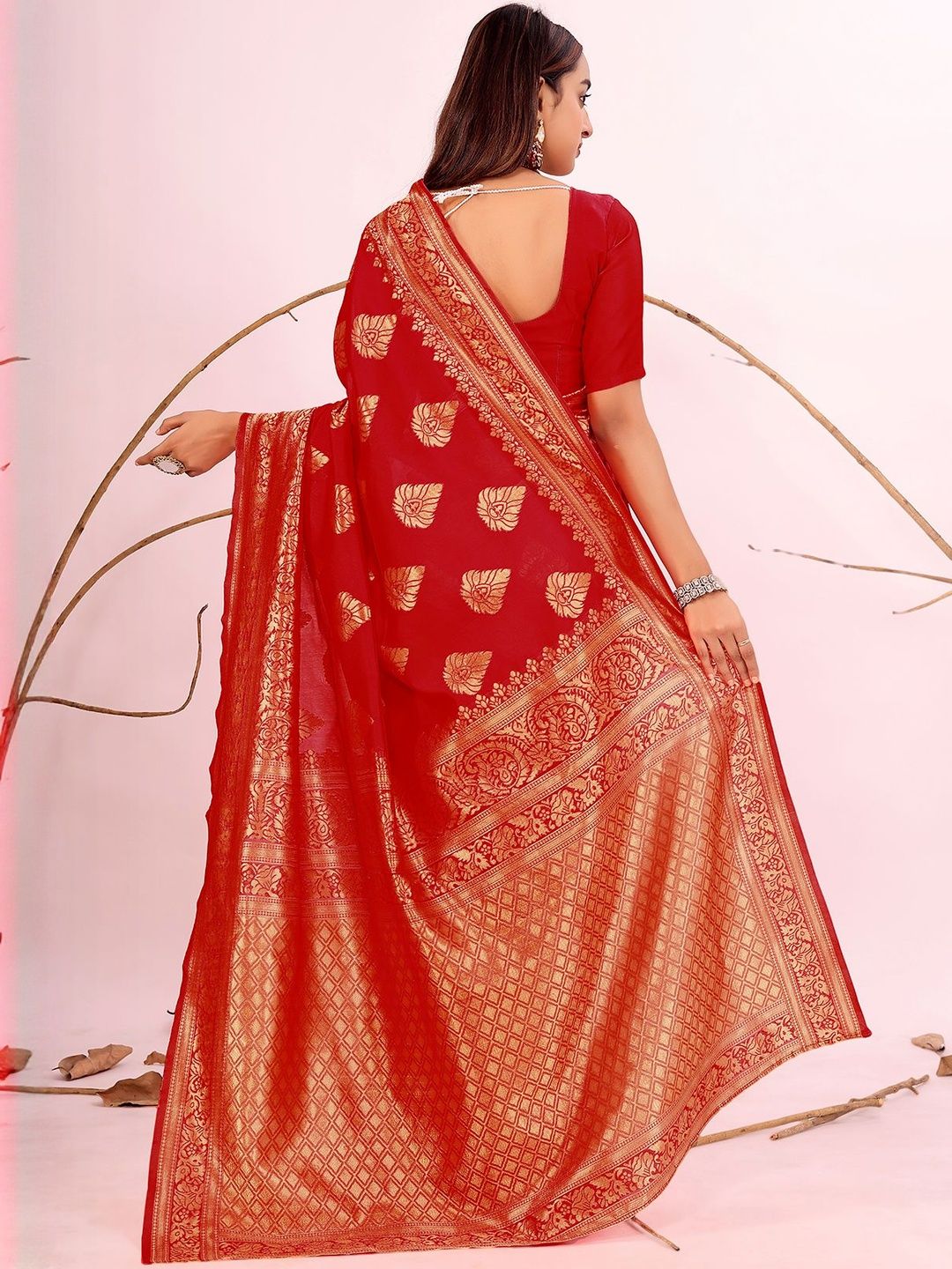 Dhimhi Women's Maroon Silk Cotton Woven Design Sarees