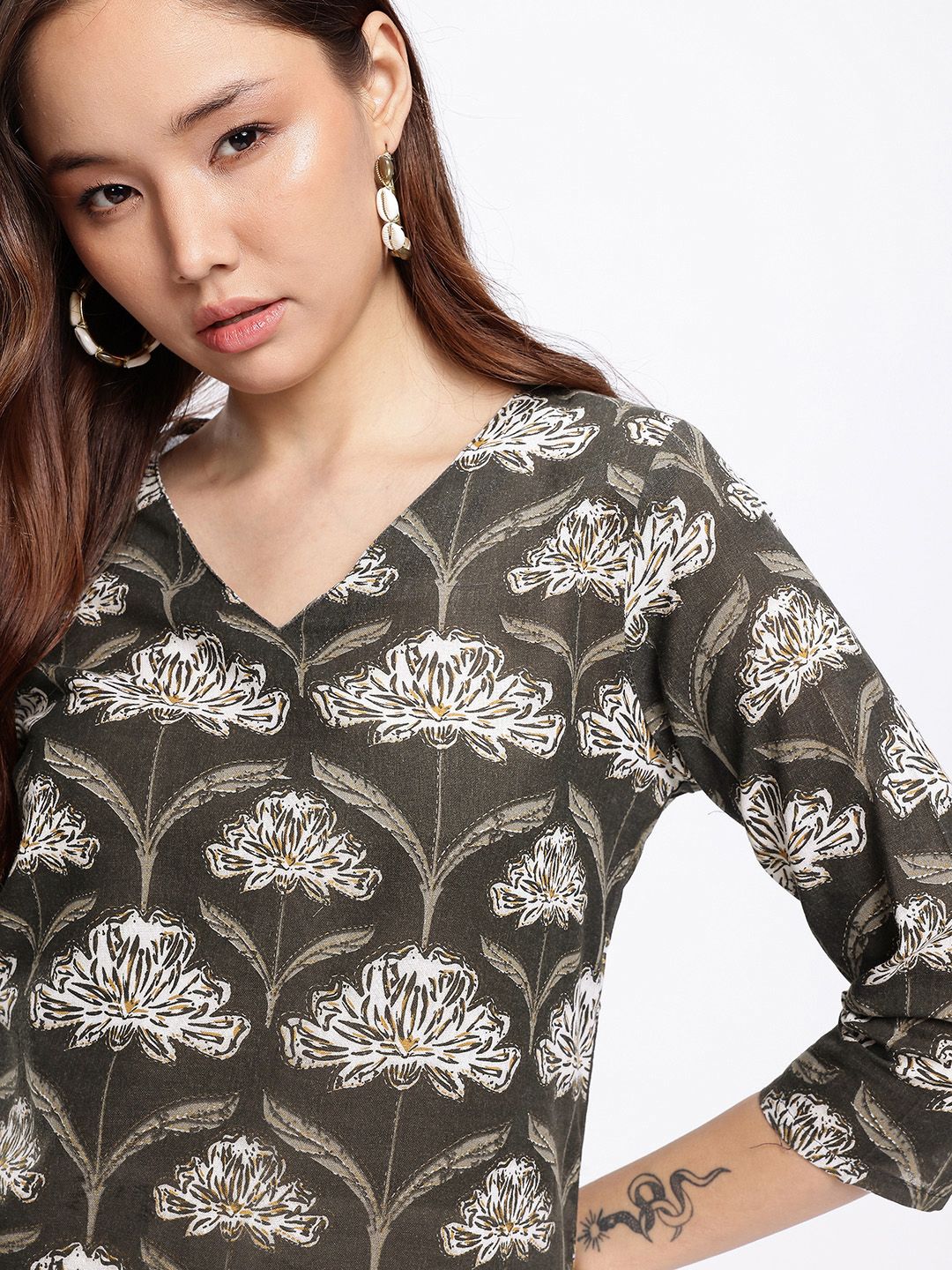 Floral Printed Straight Kurta
