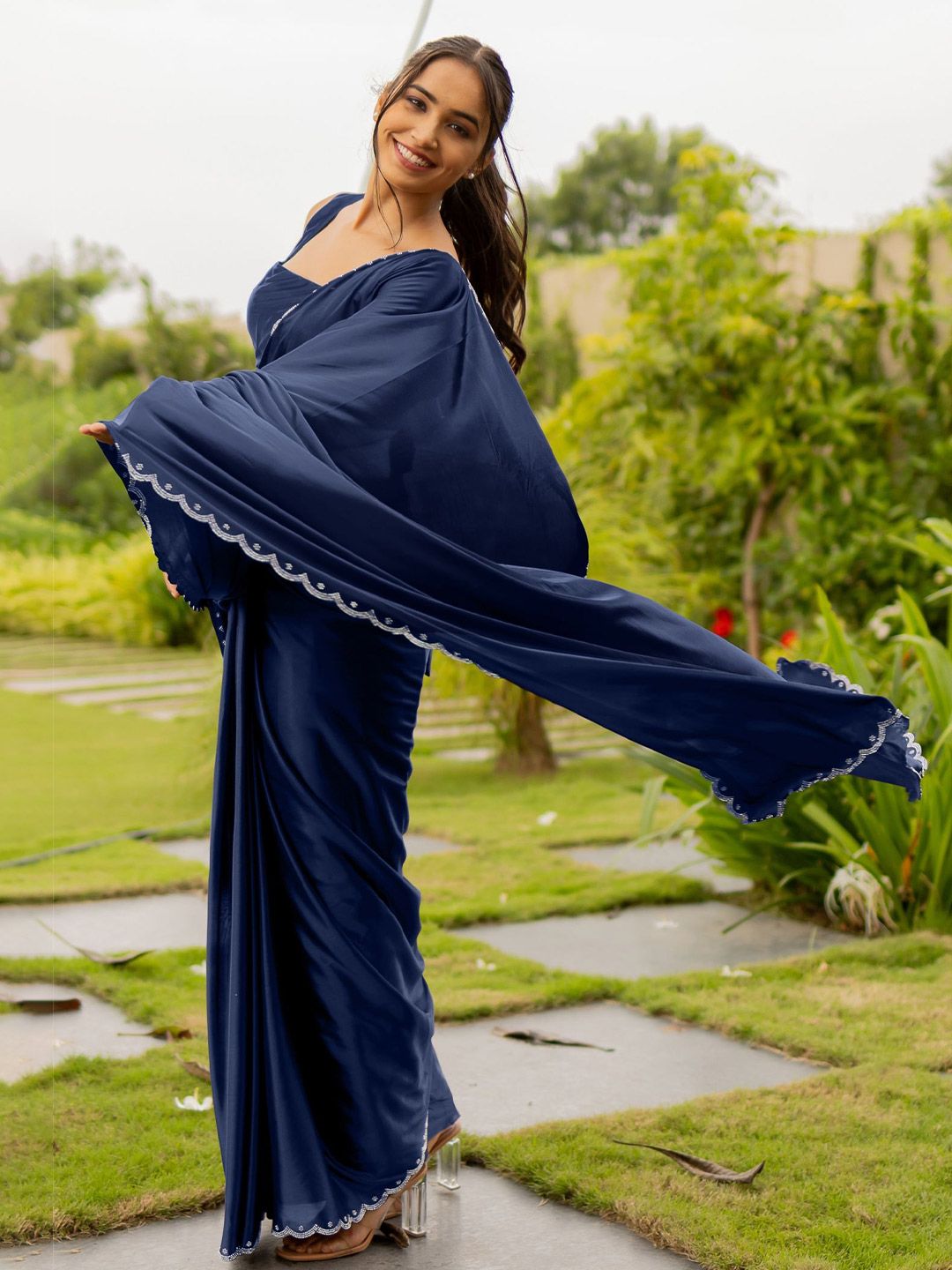Dhimhi Women's Embellished Beads and Stones Saree