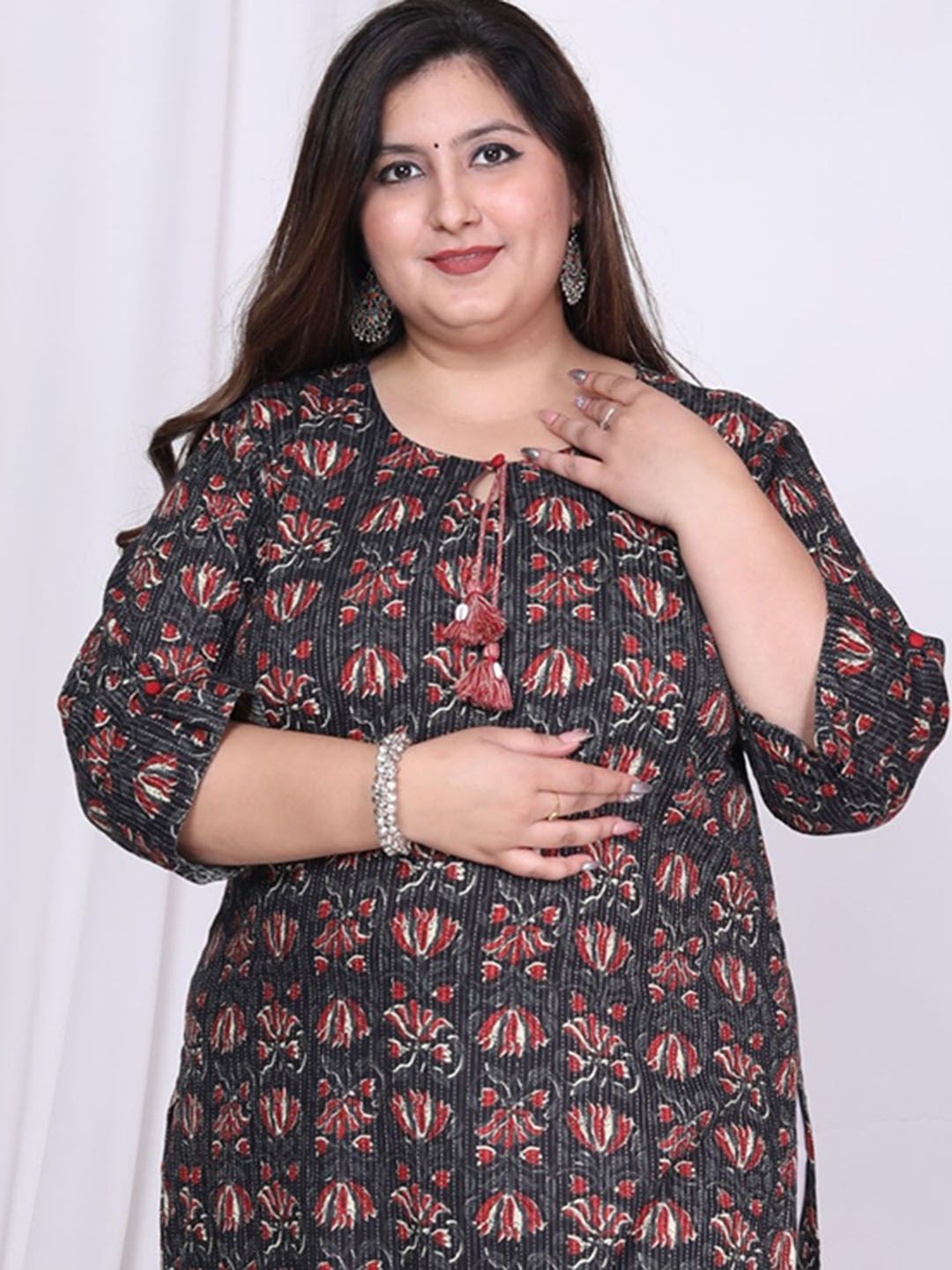 Plus Size Floral Printed Tie Up Neck Pure Cotton Kurta