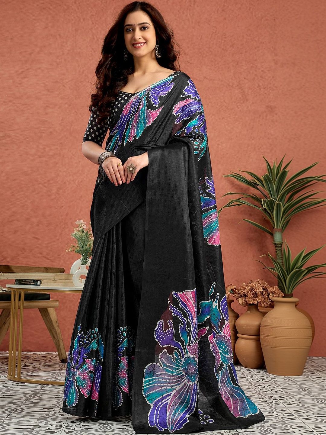 Dhimhi Women's Floral Saree