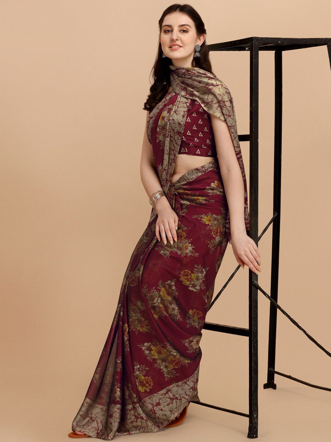 Dhimhi Women's Maroon & Yellow Floral Saree