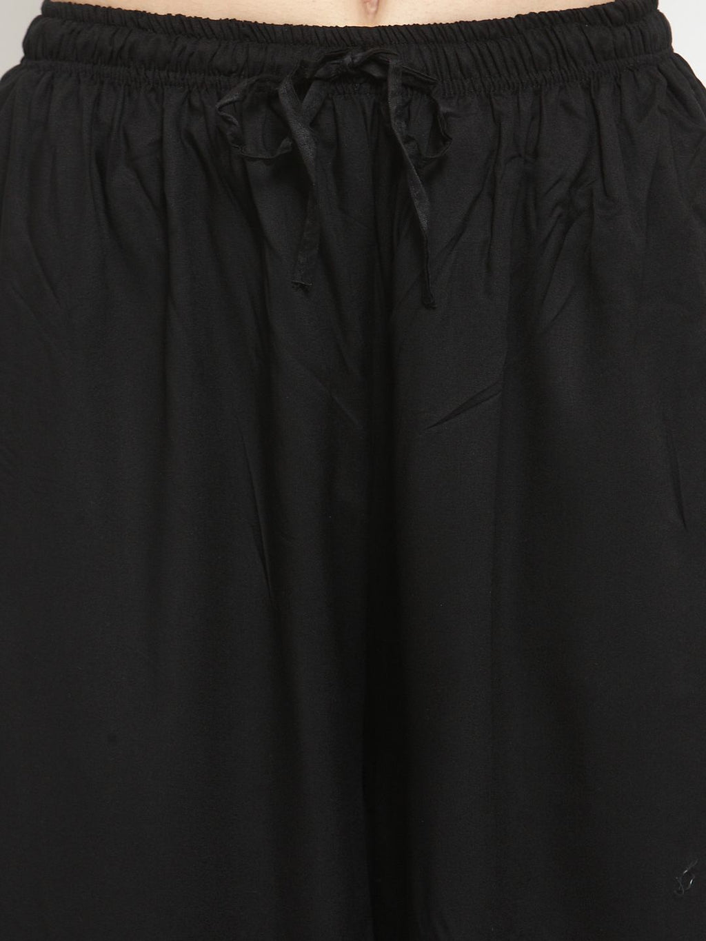 Dhimhi Women's Black Solid Flared Palazzos