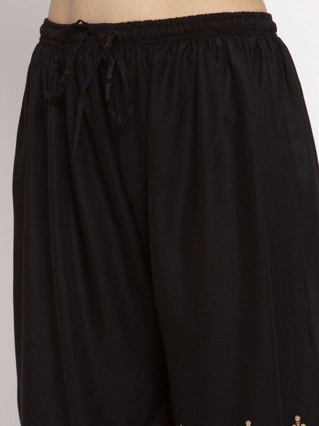 Dhimhi Women's Black Printed Straight Palazzos