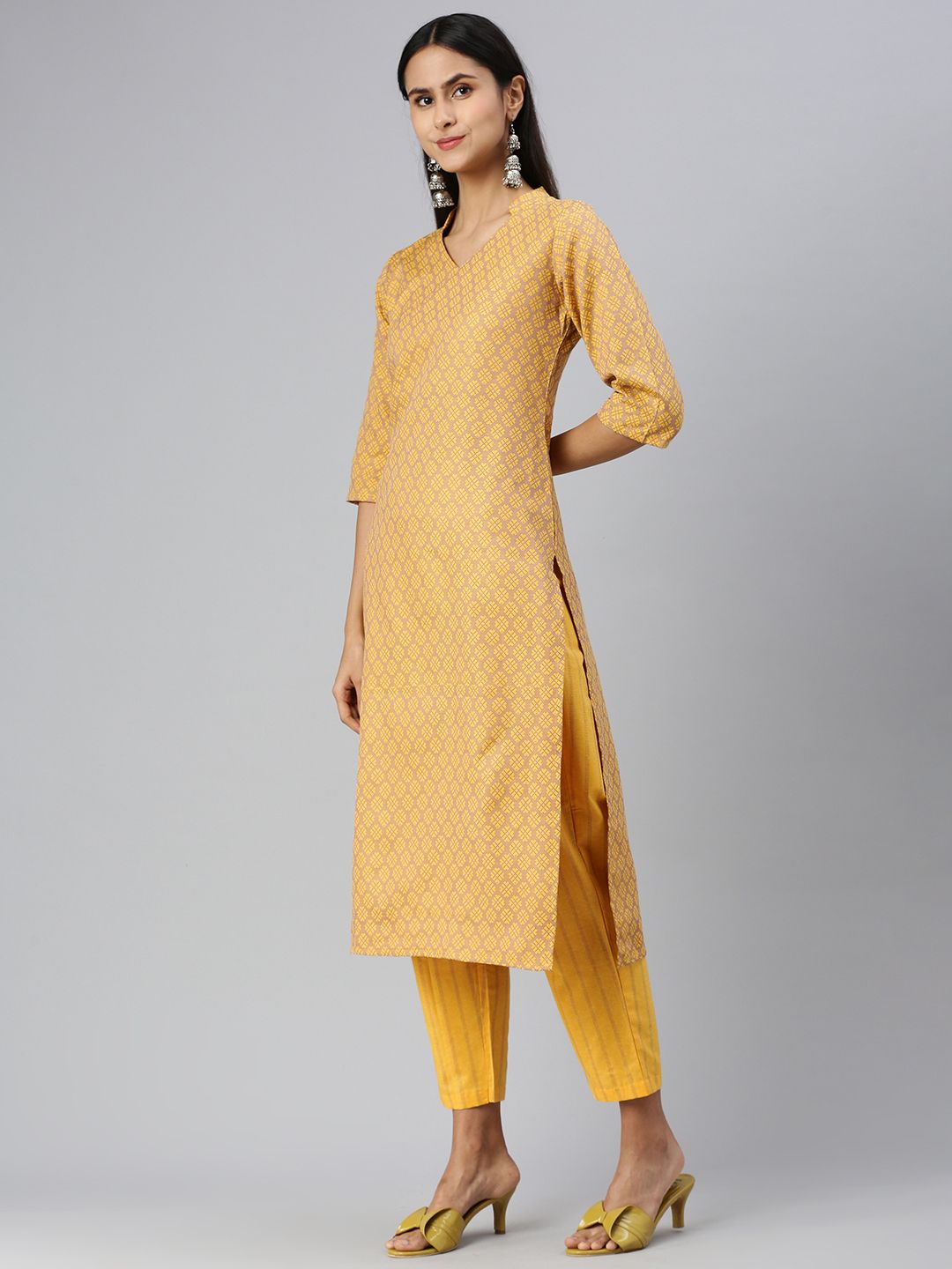Dhimhi Women's Woven Design Regular Kurta with Trousers & With Dupatta