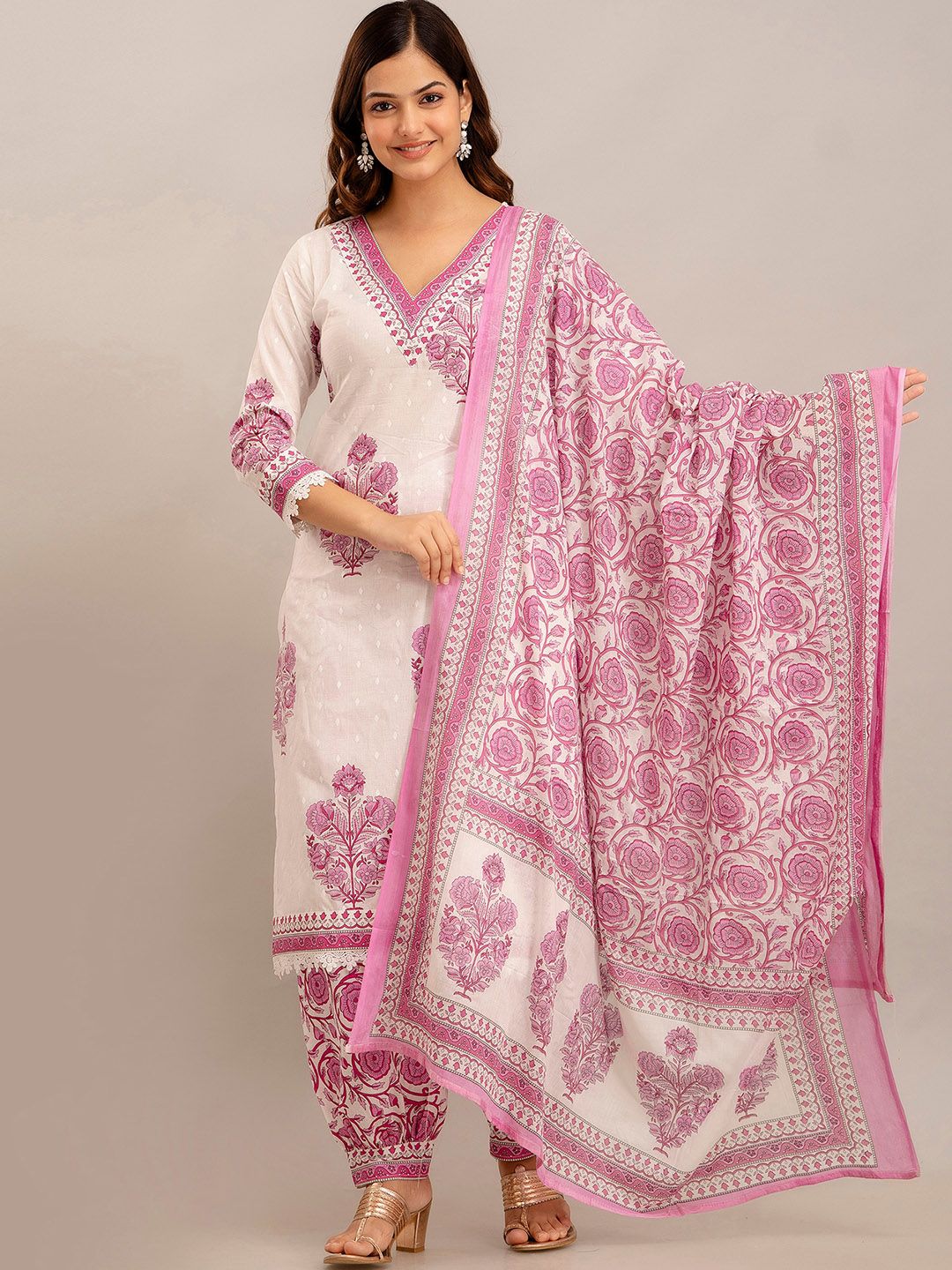 Dhimhi Women's Ethnic Motifs Printed Gotta Patti Pure Cotton Kurta with Patiala & With Dupatta