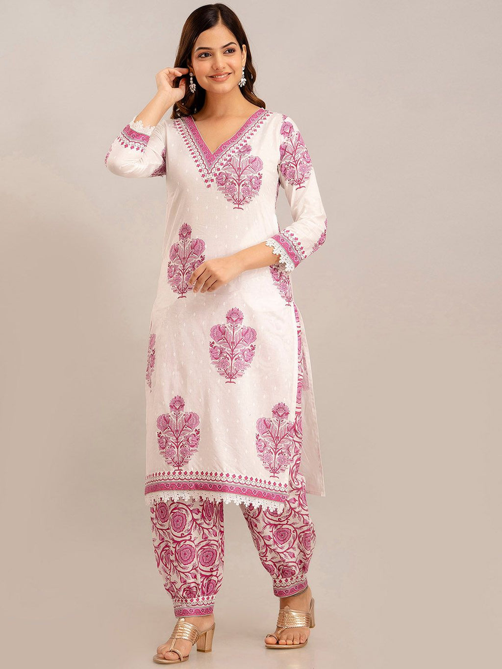 Dhimhi Women's Ethnic Motifs Printed Gotta Patti Pure Cotton Kurta with Patiala & With Dupatta