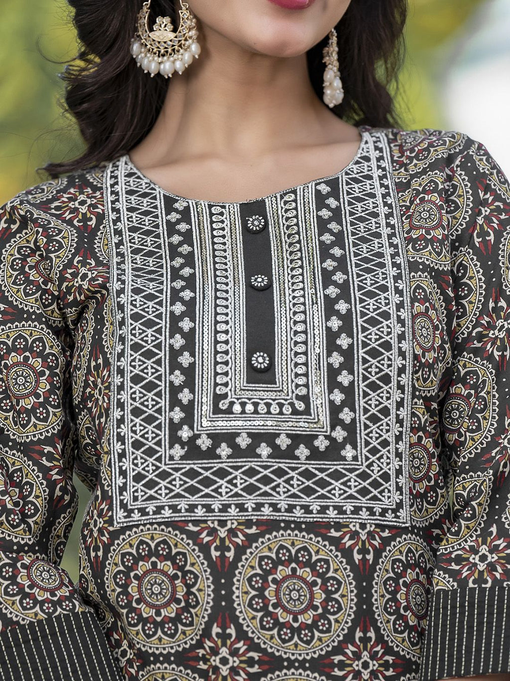 Dhimhi Women's Ethnic Motifs Printed Pure Cotton Kurta with Trousers & With Dupatta