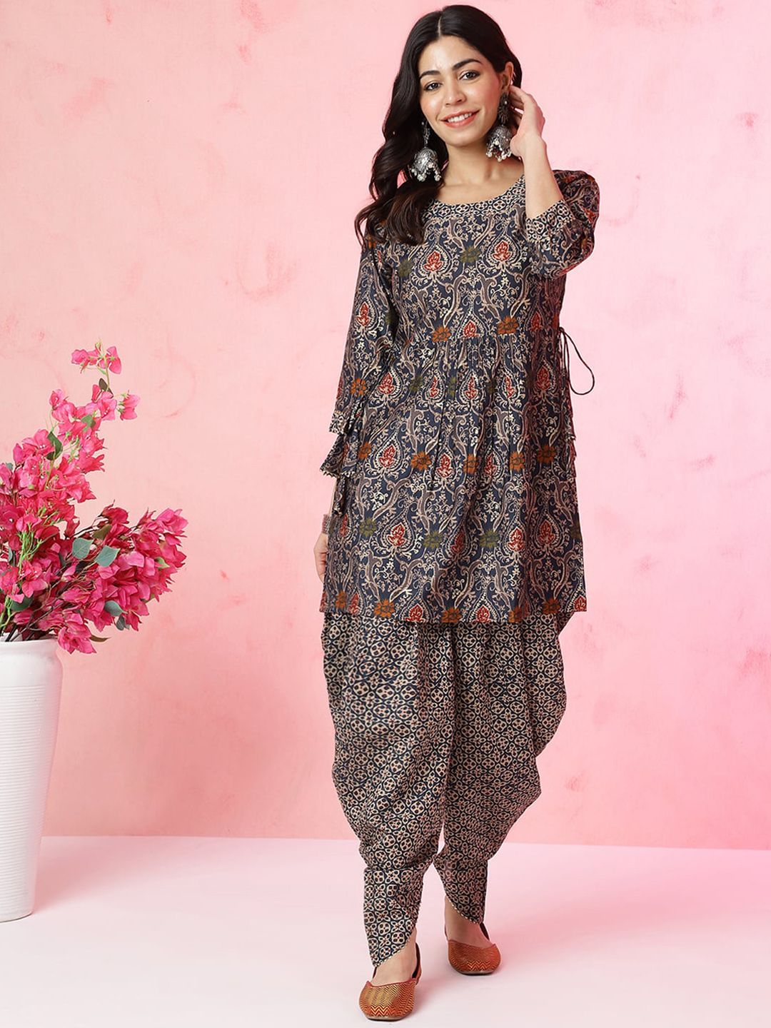 Dhimhi Women's Round Neck Ethnic Printed Empire Chanderi Silk Kurti with Dhoti Pants