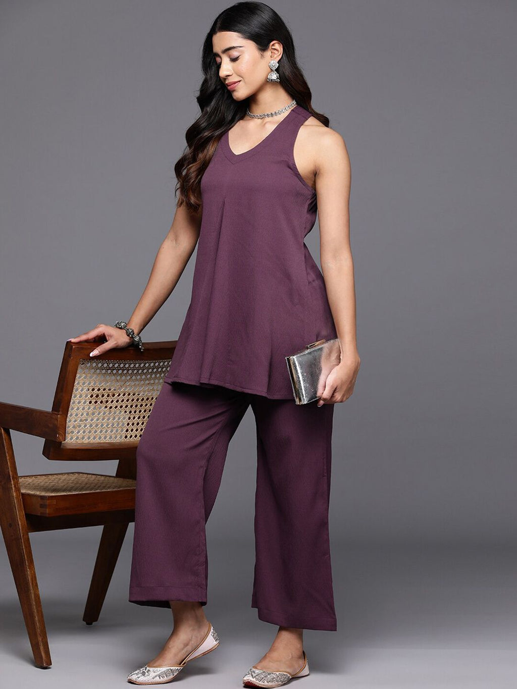 Dhimhi Women's Halter Neck Fusion Kurti With Trouser