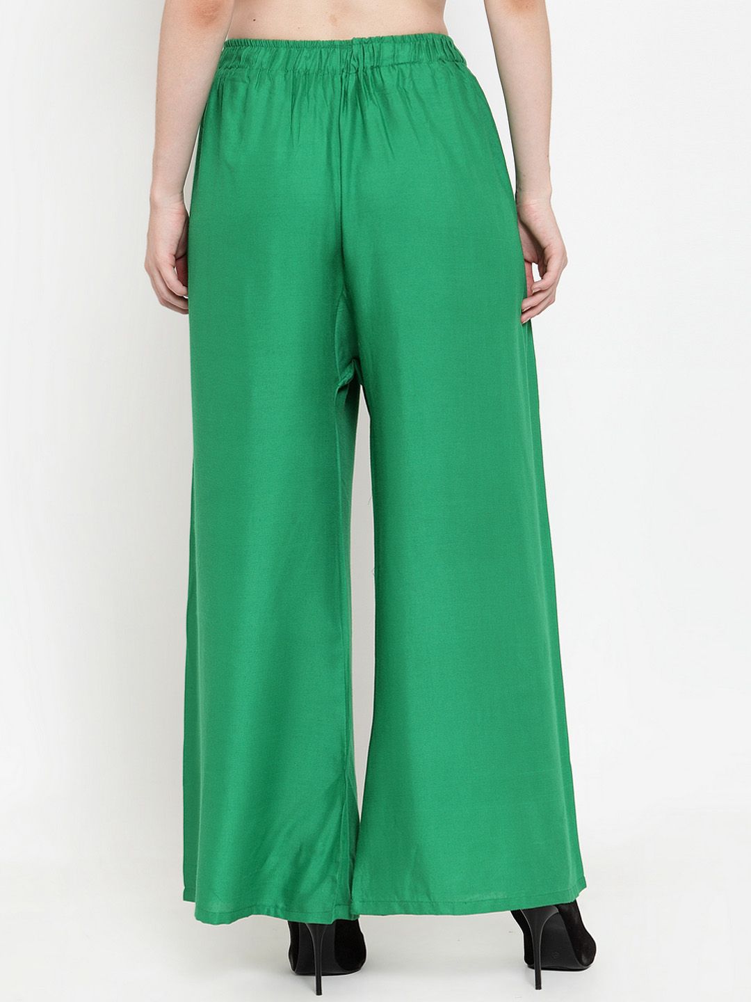Dhimhi Women's Green Solid Wide Leg Palazzos