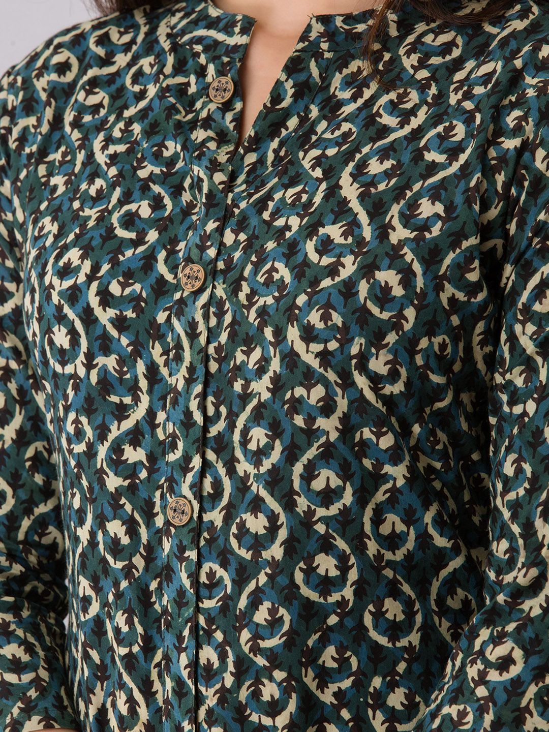 Women Grey & Beige Ethnic Motifs Printed Thread Work Fusion Kurta