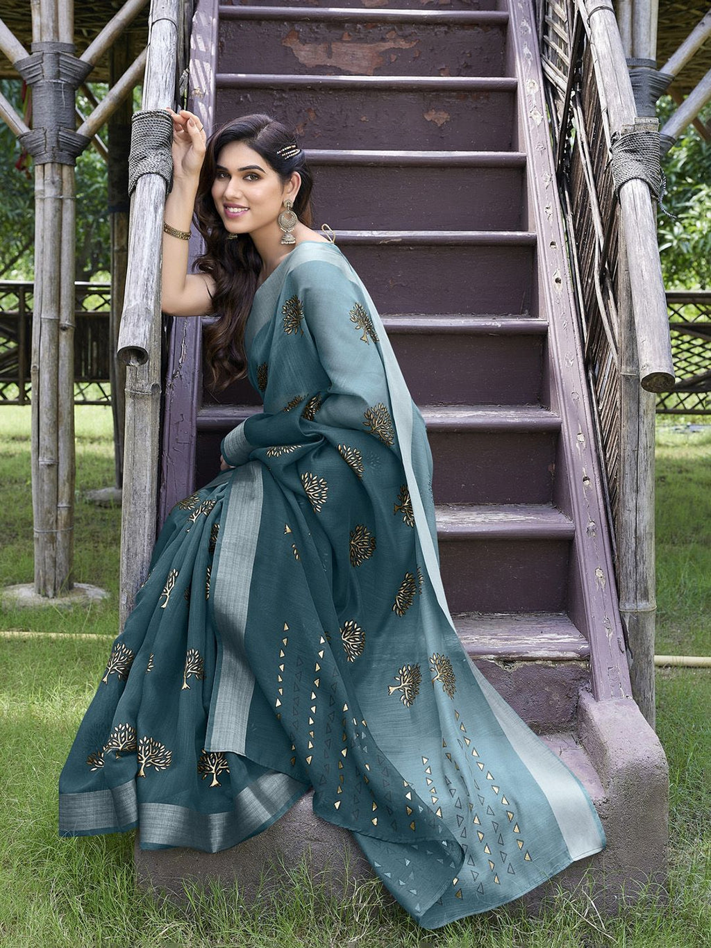 Dhimhi Women's Turquoise Blue & Gold Ethnic Motifs Bagh Poly Cotton Saree