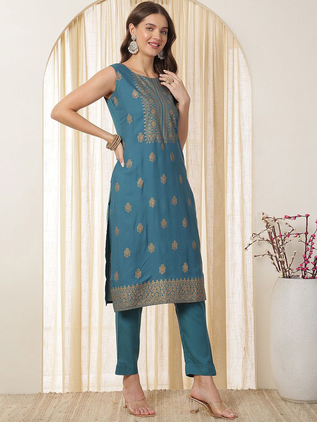 Dhimhi Women's Printed Regular Kurta with Trousers & With Dupatta