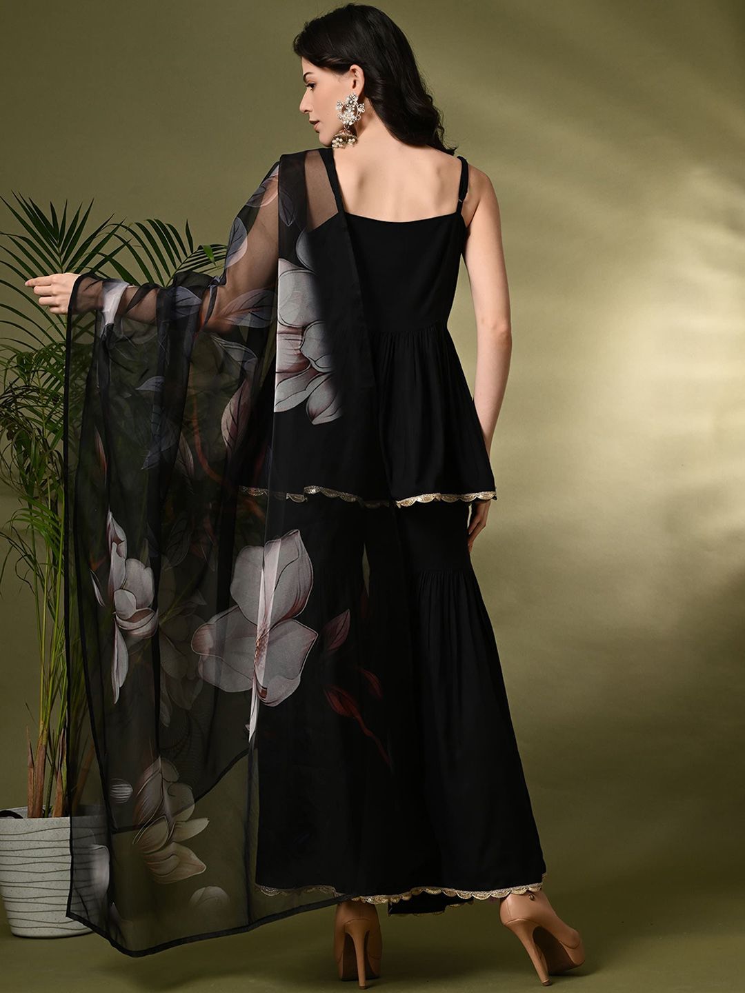 Dhimhi Women A-Line Kurti With Sharara & Dupatta