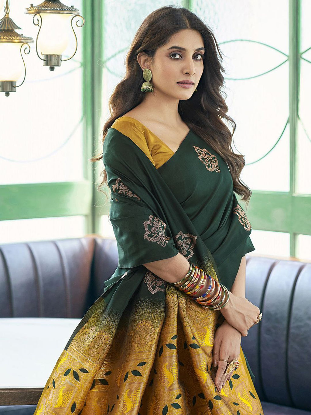 Dhimhi Women's Ethnic Motifs Zari Silk Blend Saree