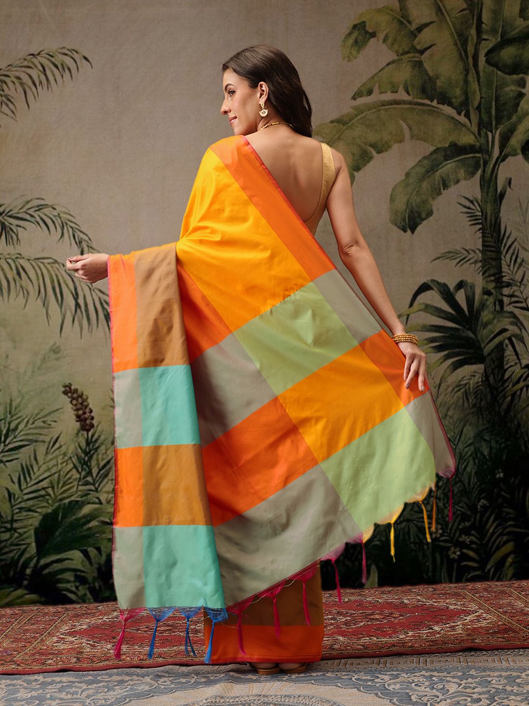 Dhimhi Women's Banarasi Soft Silk Uppada Pattu Arani Colorblock Saree