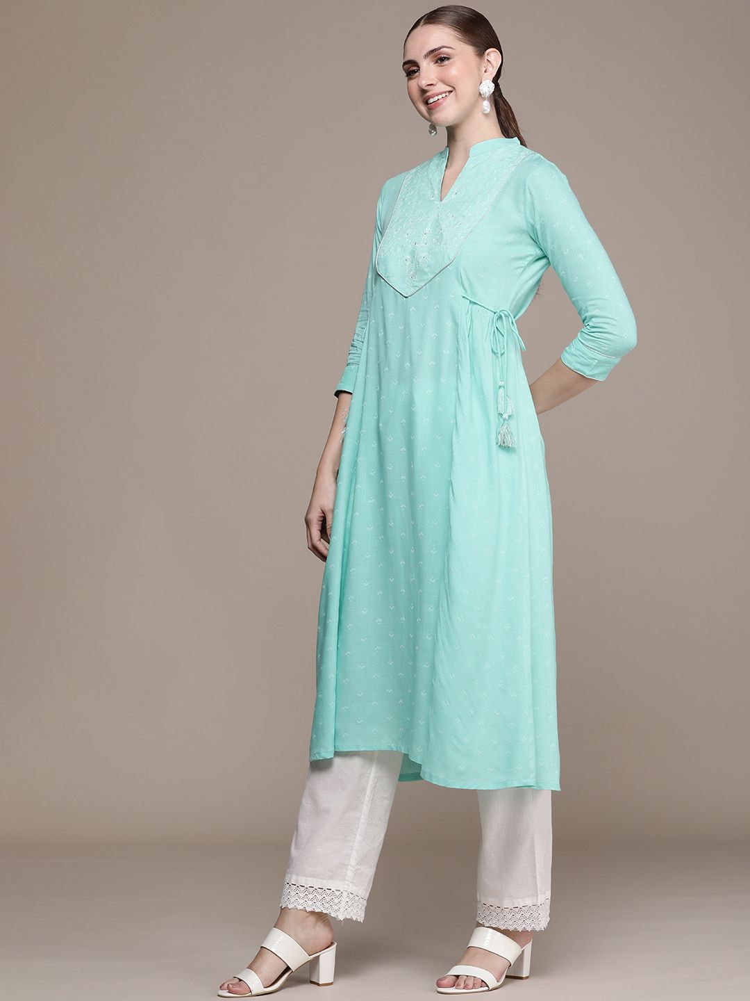 Women Ethnic Motifs Embroidered A-Line Kurta