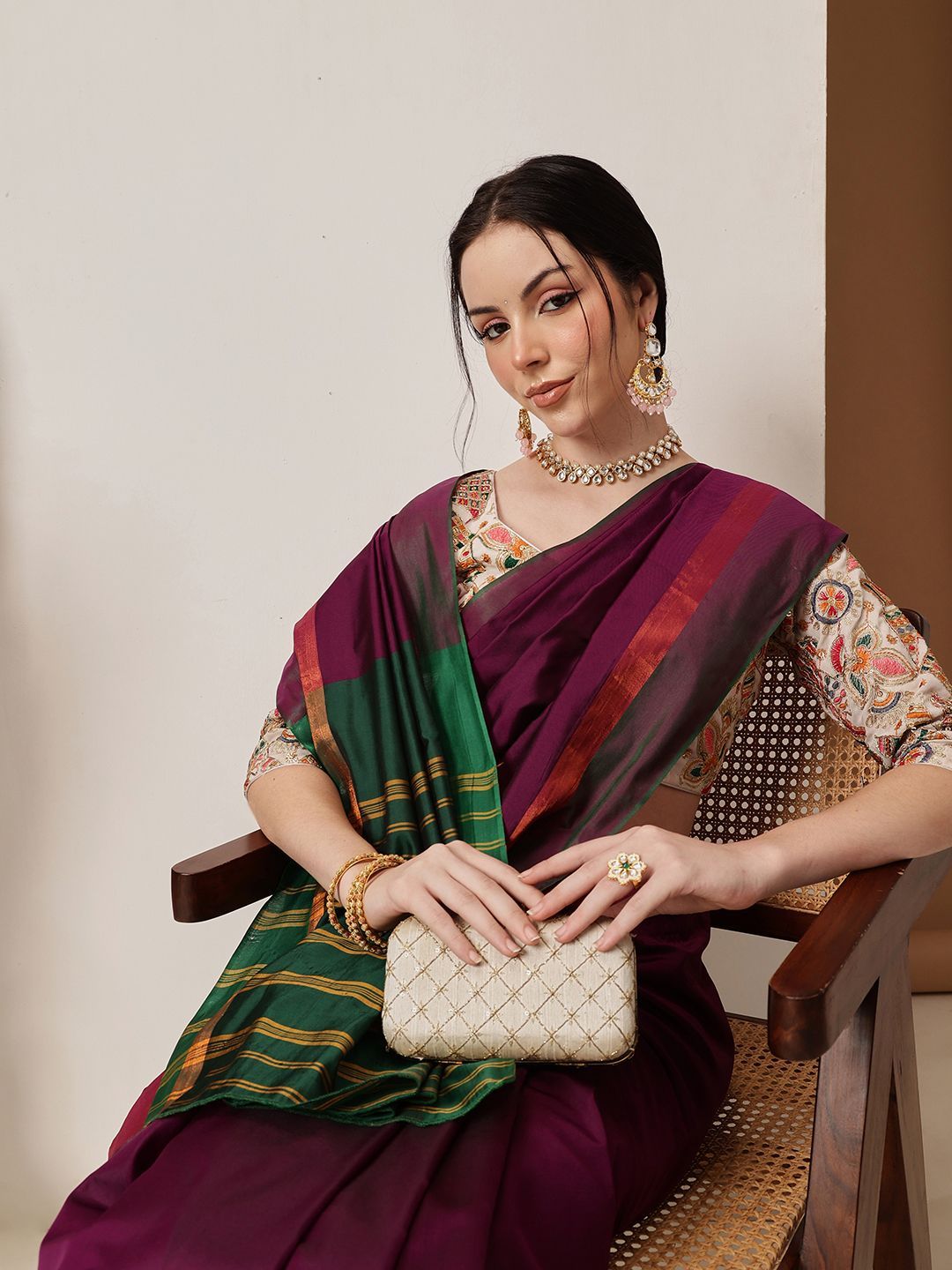 Dhimhi Women's Zari Banarasi Saree
