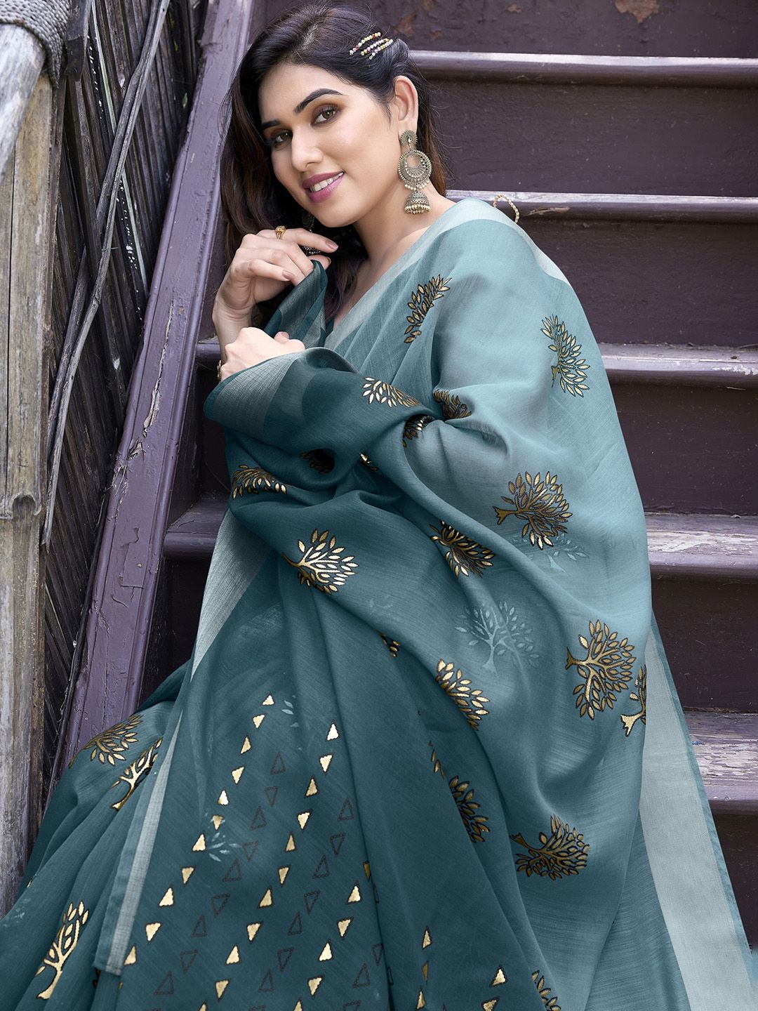 Dhimhi Women's Turquoise Blue & Gold Ethnic Motifs Bagh Poly Cotton Saree