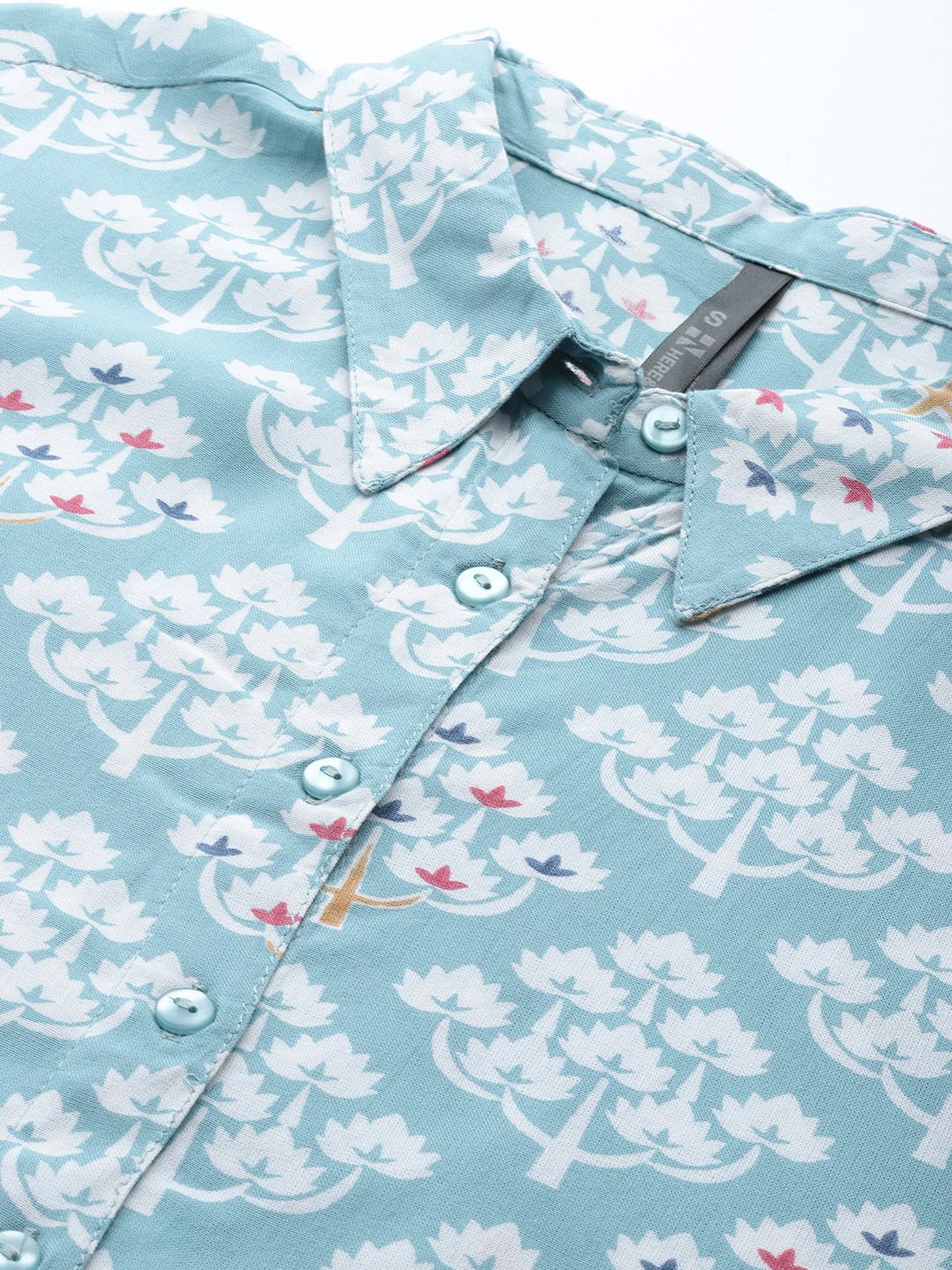 Women Blue & White Ethnic Motifs Printed Kurta