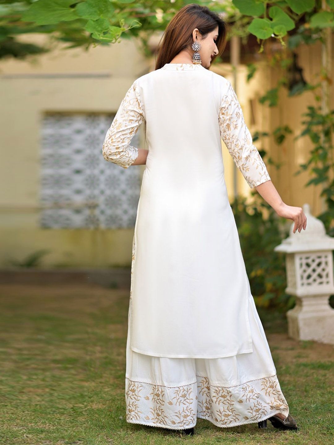 Dhimhi Women's Floral Printed Regular Pure Cotton Kurta with Sharara & With Dupatta