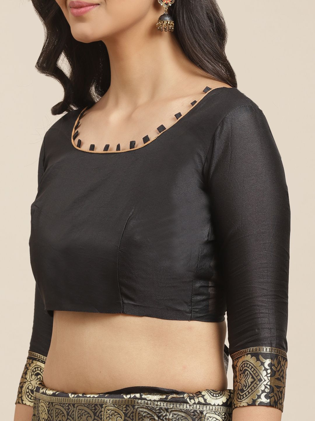 Dhimhi Women's Black & Golden Woven Design Kanjeevaram Saree