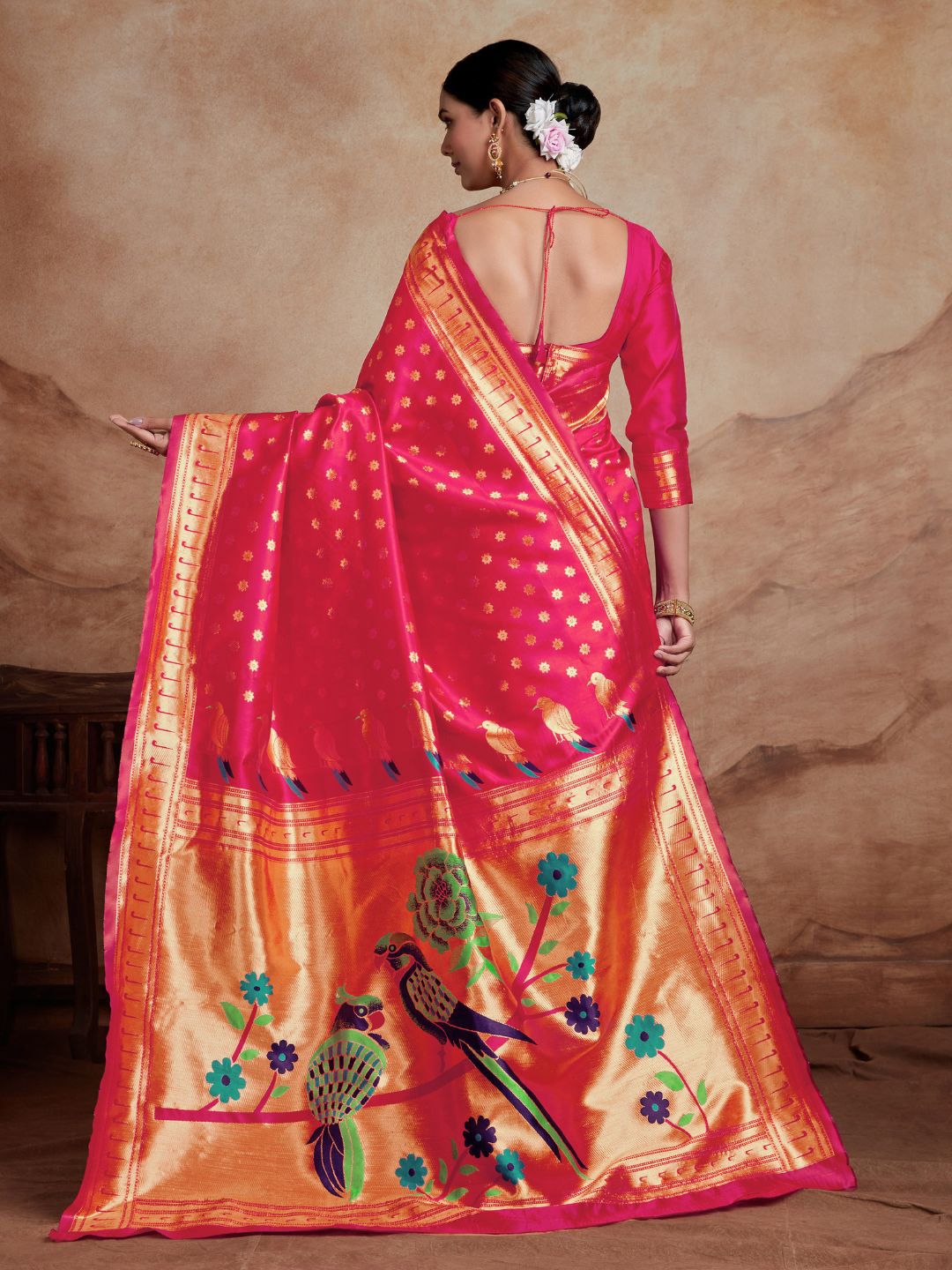 Dhimhi Women's Ethnic Motifs Silk Blend Woven Paithani Saree with Blouse Piece