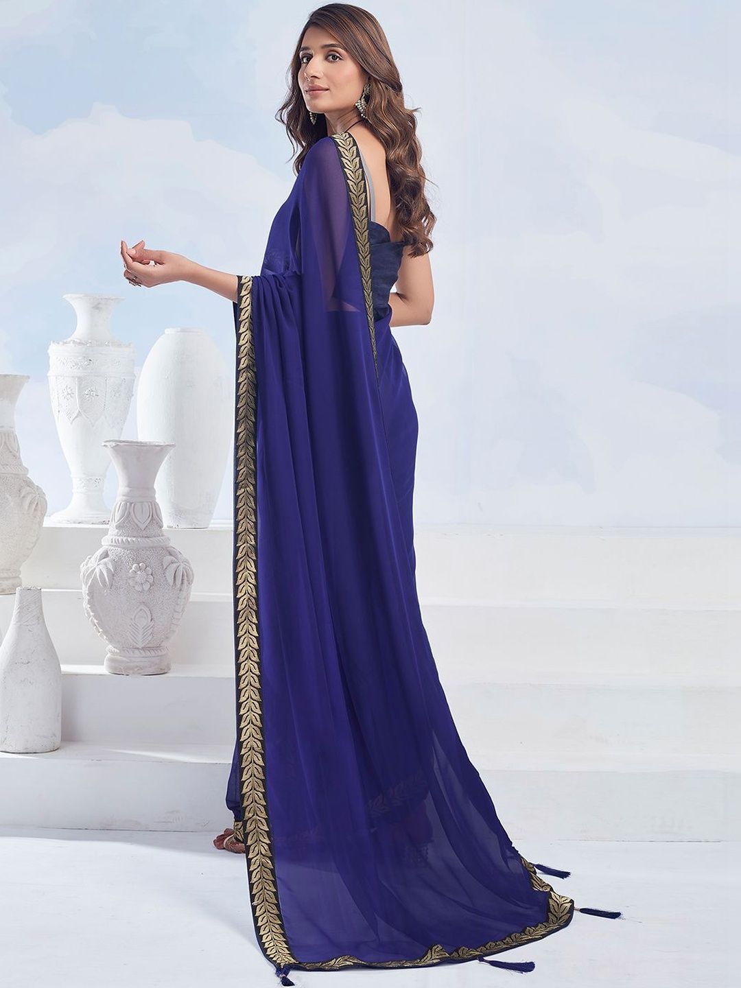 Dhimhi Women's Embellished Poly Georgette Saree