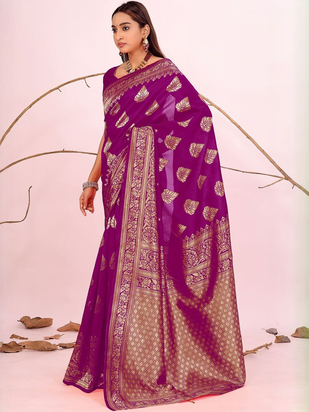 Dhimhi Women's Purple Silk Cotton Woven Design Sarees