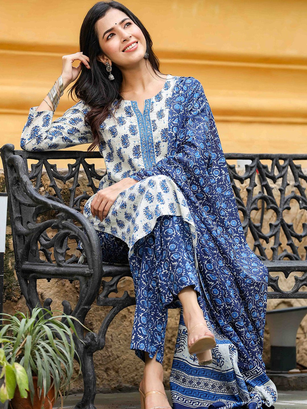 Dhimhi Women's Floral Printed Gotta Patti Kurta & Trousers With Dupatta