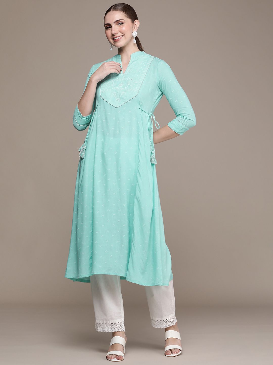 Women Ethnic Motifs Embroidered A-Line Kurta