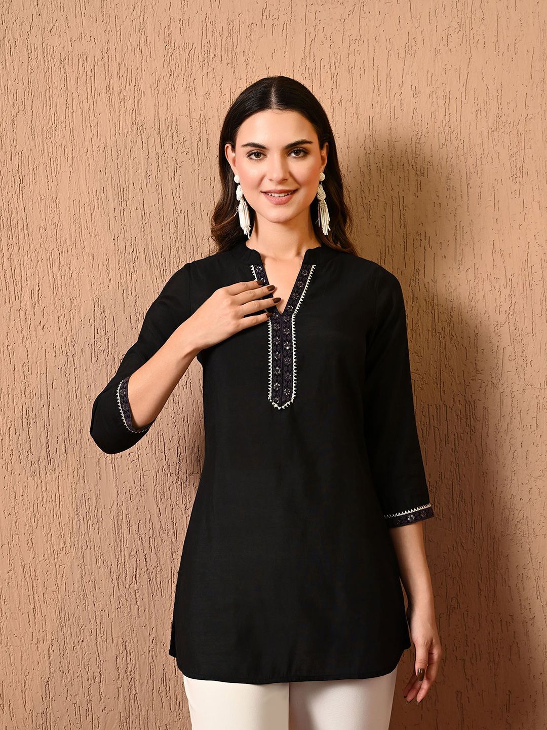 Dhimhi Women's Mandarin Collar Tunic